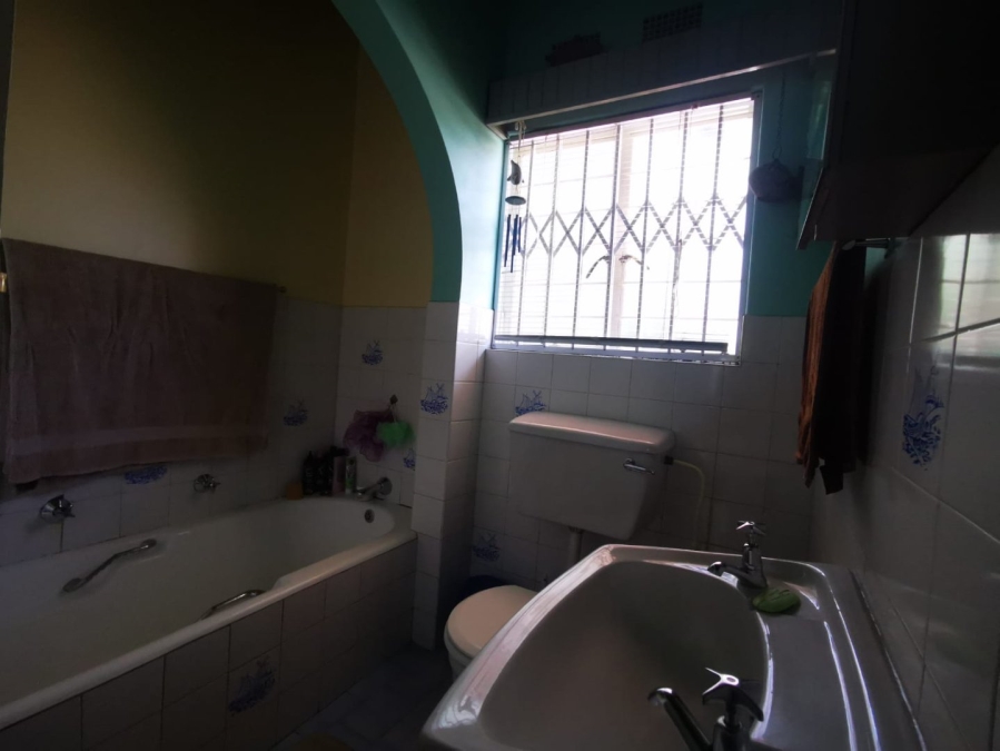 3 Bedroom Property for Sale in Vaalpark Free State
